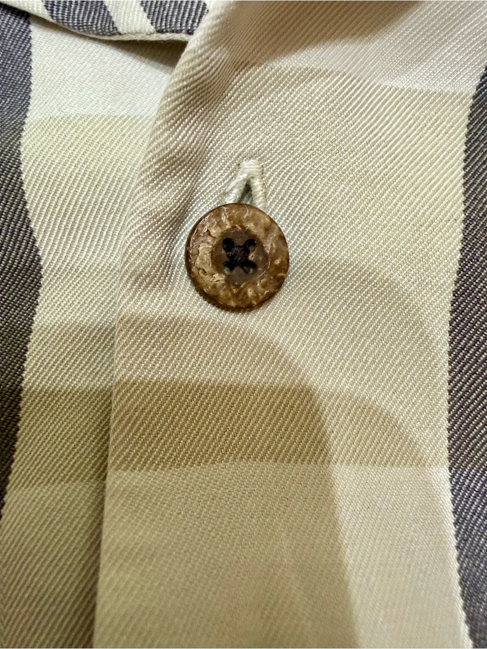 🐛🌿Tommy Bahama Men's M Striped Silk Blend Button Down Short Sleeve Camp Shirt - Picture 5 of 5